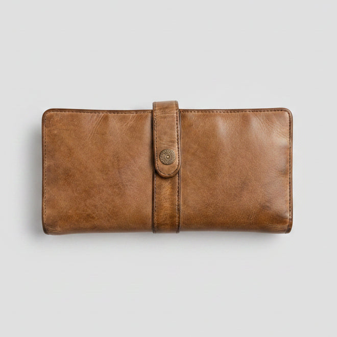 MET Women's Snap Tab Leather Wallet