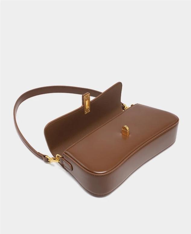 Éloise | Sleek Leather Baguette Bag – Detachable Strap & Gold-Tone Lock