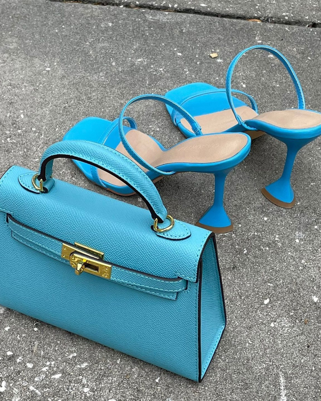 Lovellas Petite Top-Handle Leather Bag – Elegant Structured Satchel