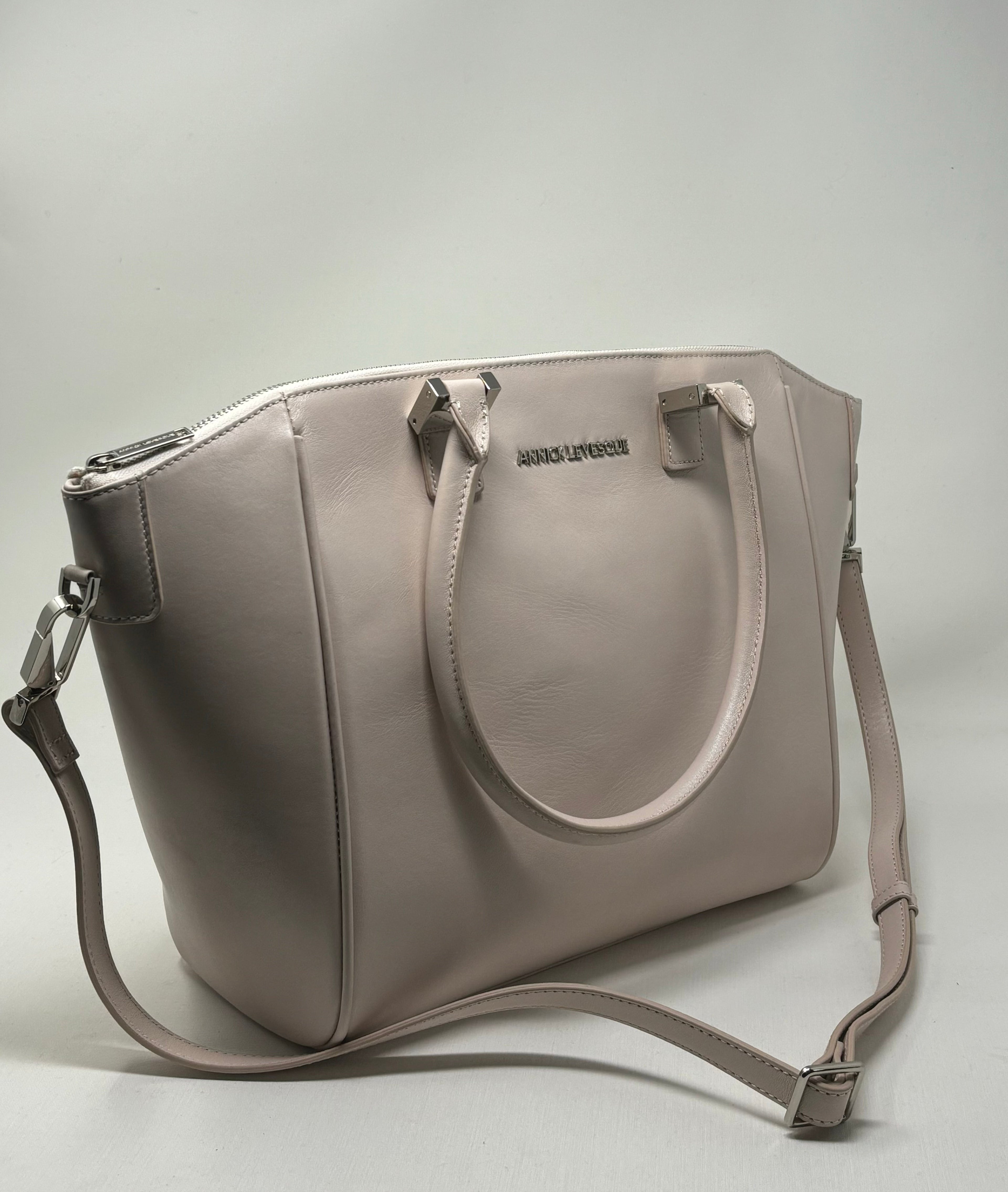 Sac à Main en Cuir rose blush | Mona Moyen