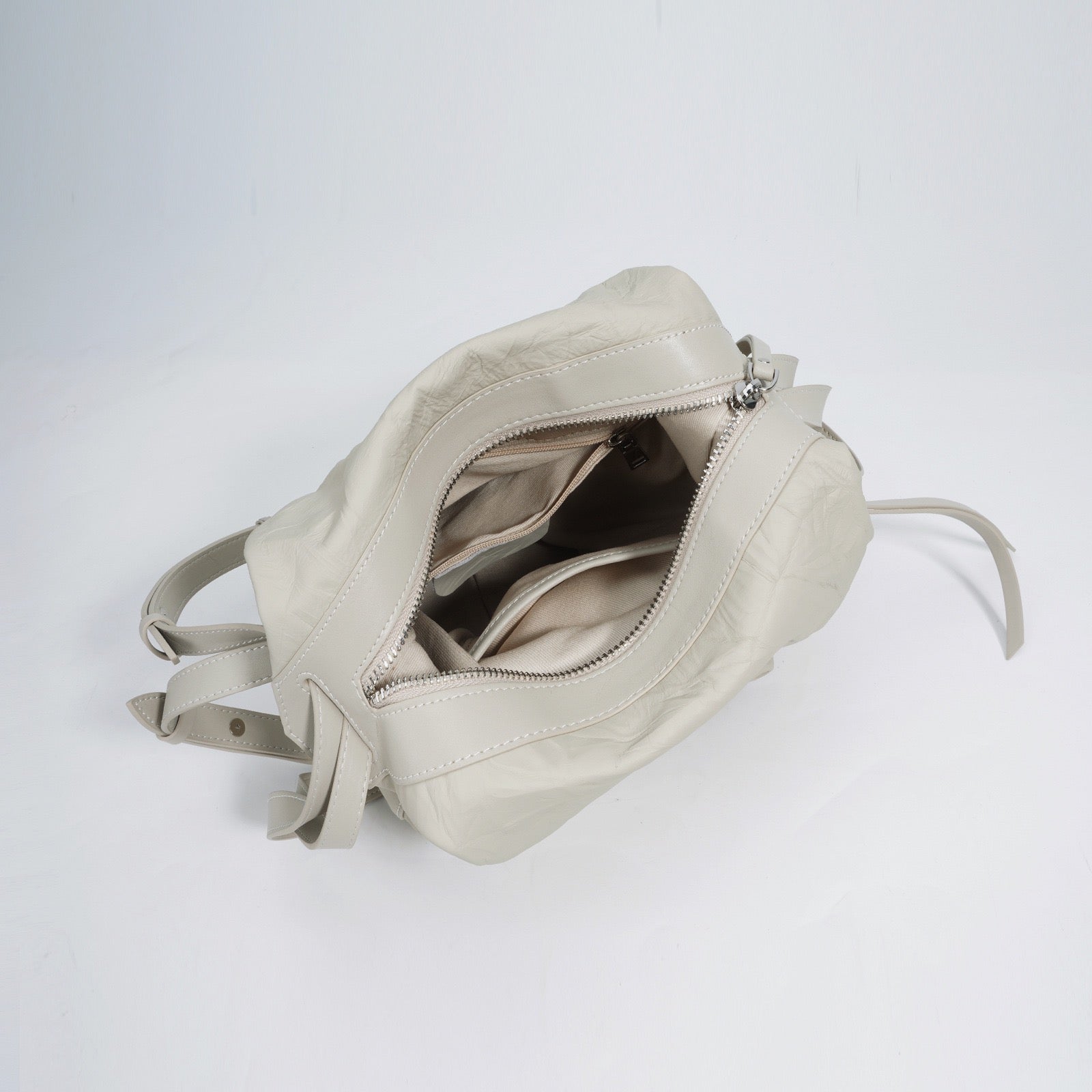 Womens Genuine Leather Niche Pleated Convertible Backpack