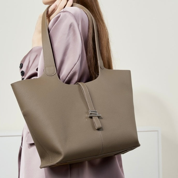 2025 New Womens Genuine Leather Large Capacity Commuter Tote Bag