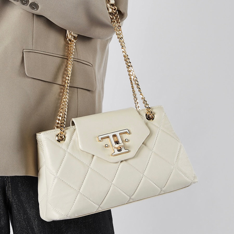 Womens Genuine Leather Chain Shoulder Crossbody Bag in Commuter Chic Style