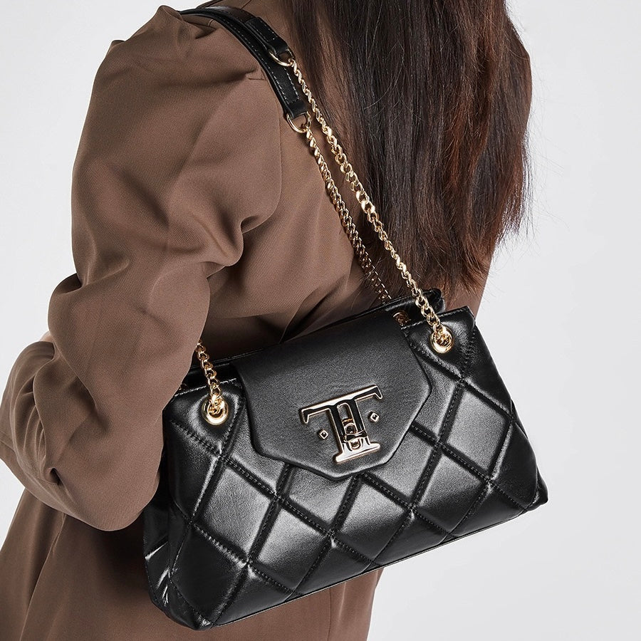 Womens Genuine Leather Chain Shoulder Crossbody Bag in Commuter Chic Style