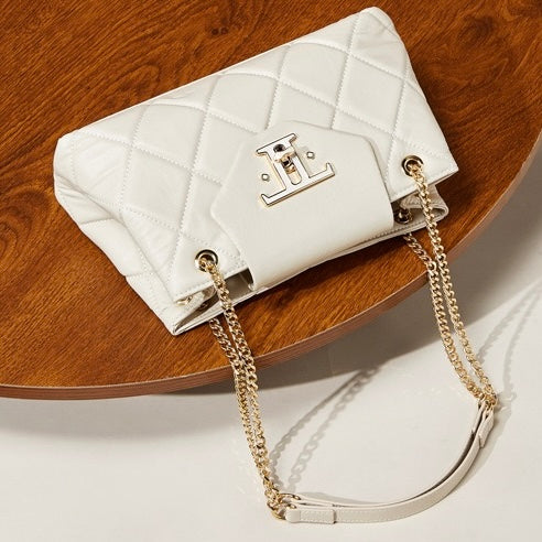 Womens Genuine Leather Chain Shoulder Crossbody Bag in Commuter Chic Style
