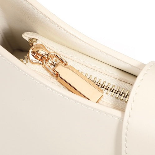 Womens Soft Top-Grain Leather Baguette Shoulder Bag in Minimalist Commuter Style