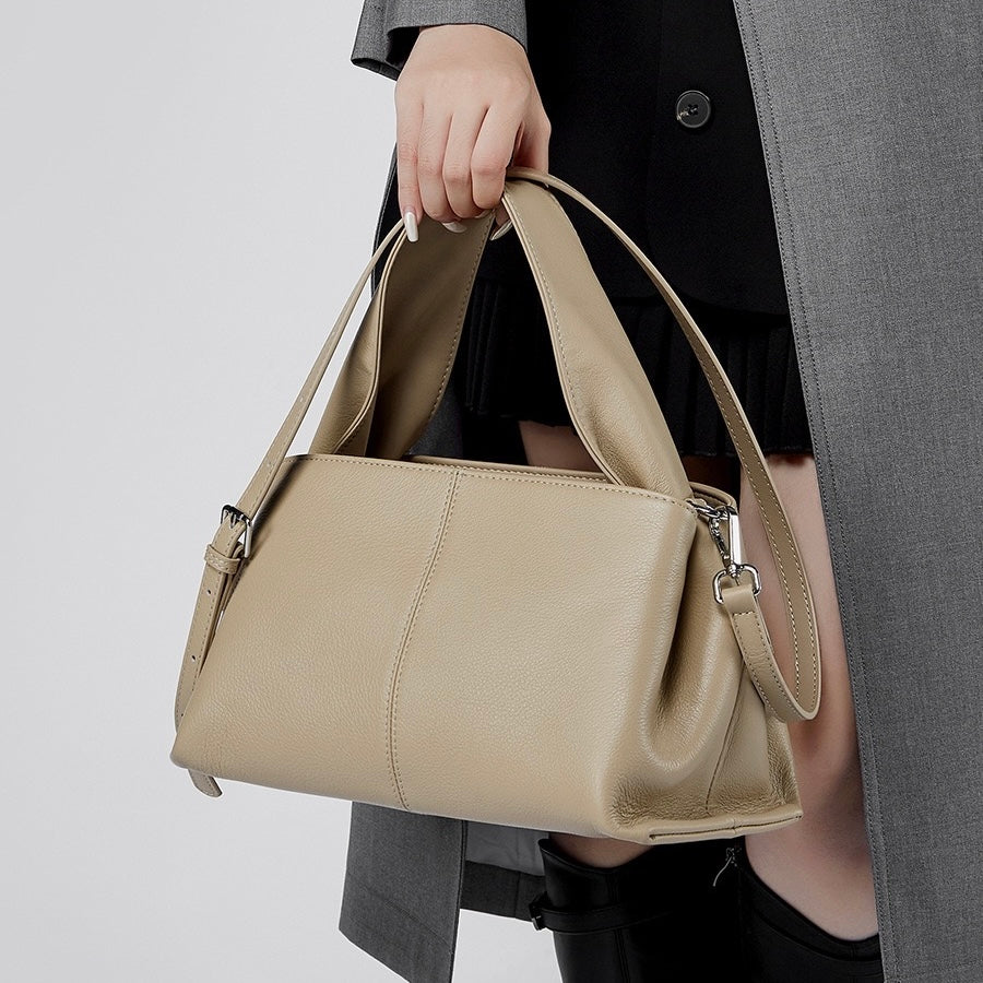 Womens Genuine Leather Vintage-Style Top-Grain Shoulder Bag in Classic Design
