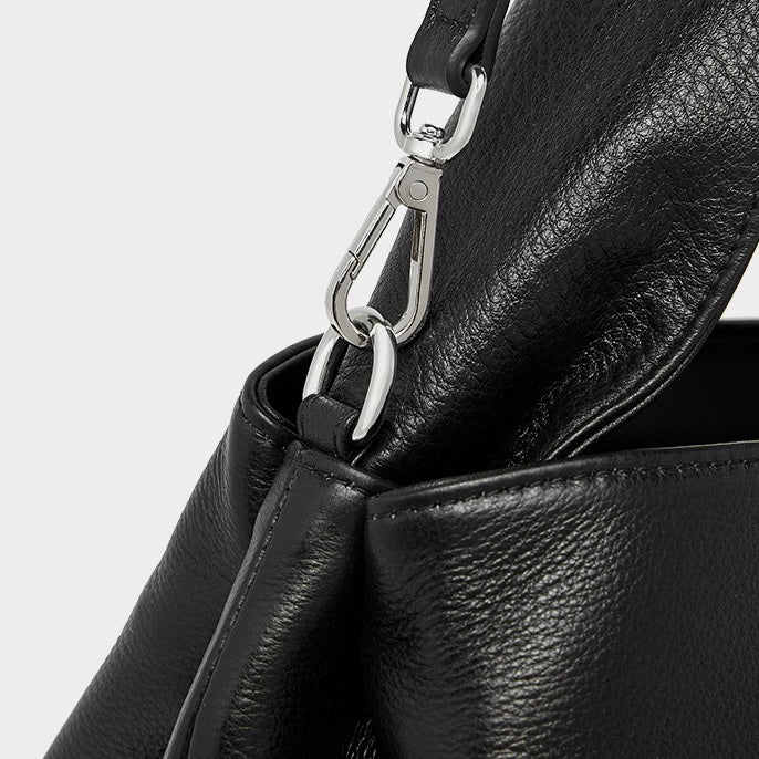 Womens Genuine Leather Vintage-Style Top-Grain Shoulder Bag in Classic Design