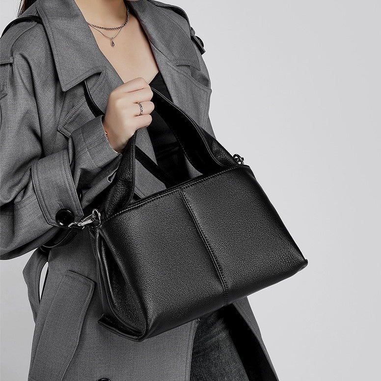 Womens Genuine Leather Vintage-Style Top-Grain Shoulder Bag in Classic Design