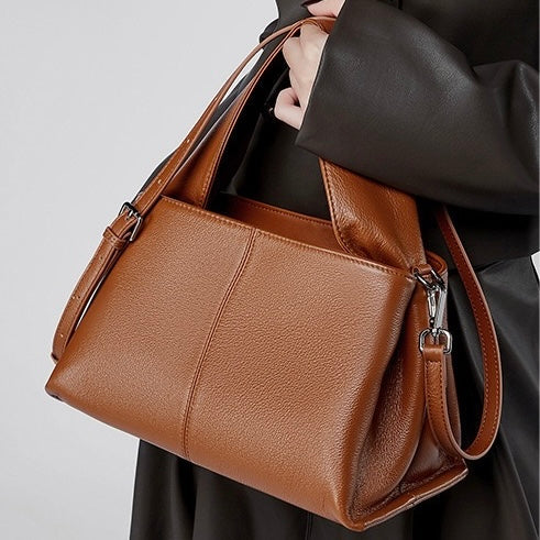 Womens Genuine Leather Vintage-Style Top-Grain Shoulder Bag in Classic Design