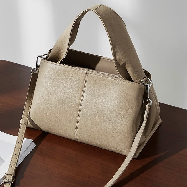 Womens Genuine Leather Vintage-Style Top-Grain Shoulder Bag in Classic Design