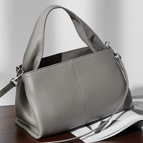 Womens Genuine Leather Vintage-Style Top-Grain Shoulder Bag in Classic Design