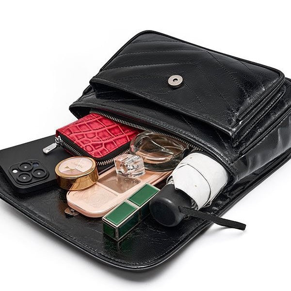 Womens Genuine Leather Chain Detail Large Capacity Messenger Shoulder Bag