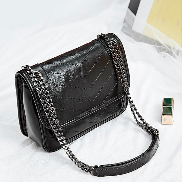 Womens Genuine Leather Chain Detail Large Capacity Messenger Shoulder Bag