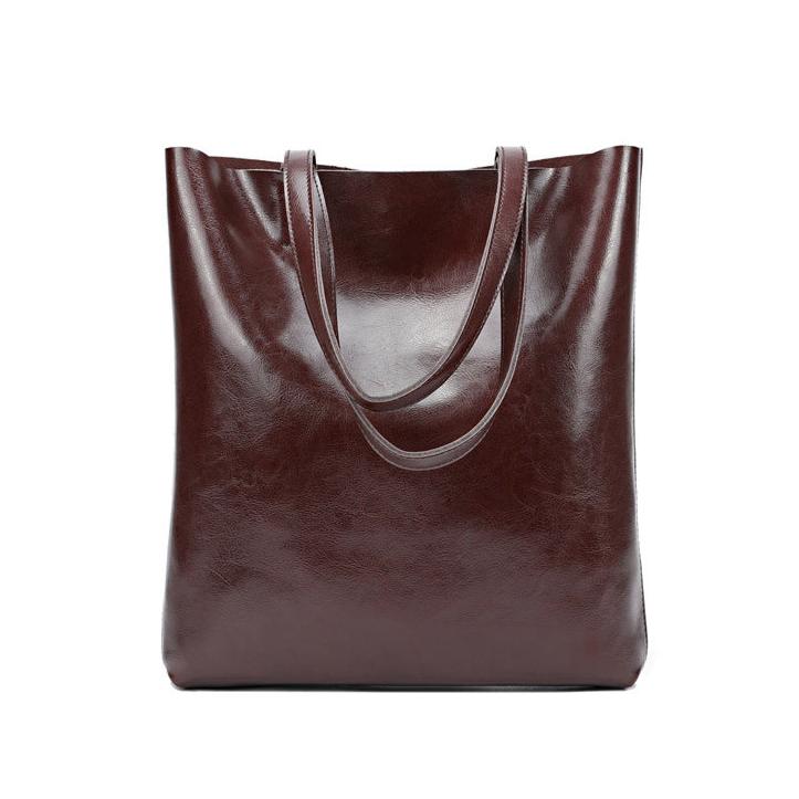 Alma | Classic Leather Tote Bag – Slim Handles & Spacious Interior
