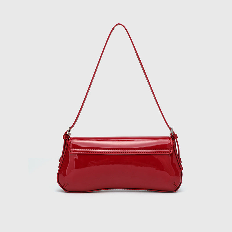 Lina | Glossy Vegan Leather Shoulder Bag – Sleek Flap & Retro Baguette Shape