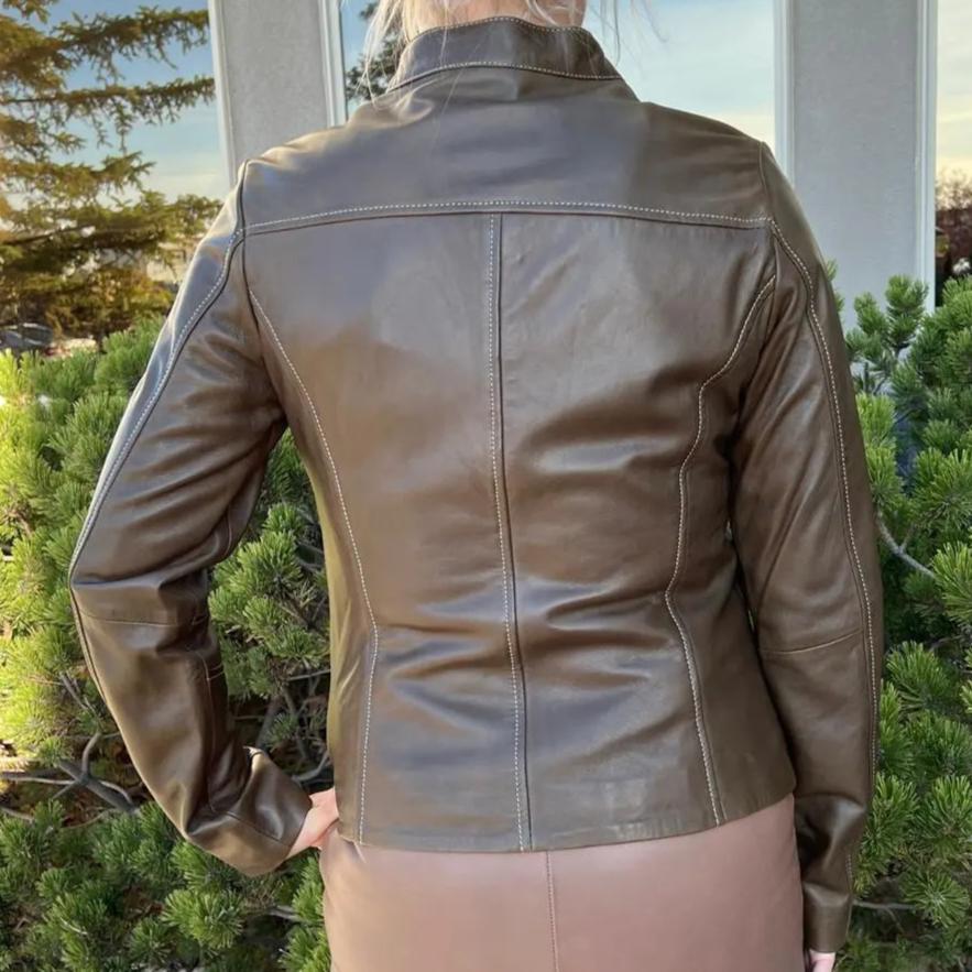Women's Snap Collar Lamb Leather Jacket