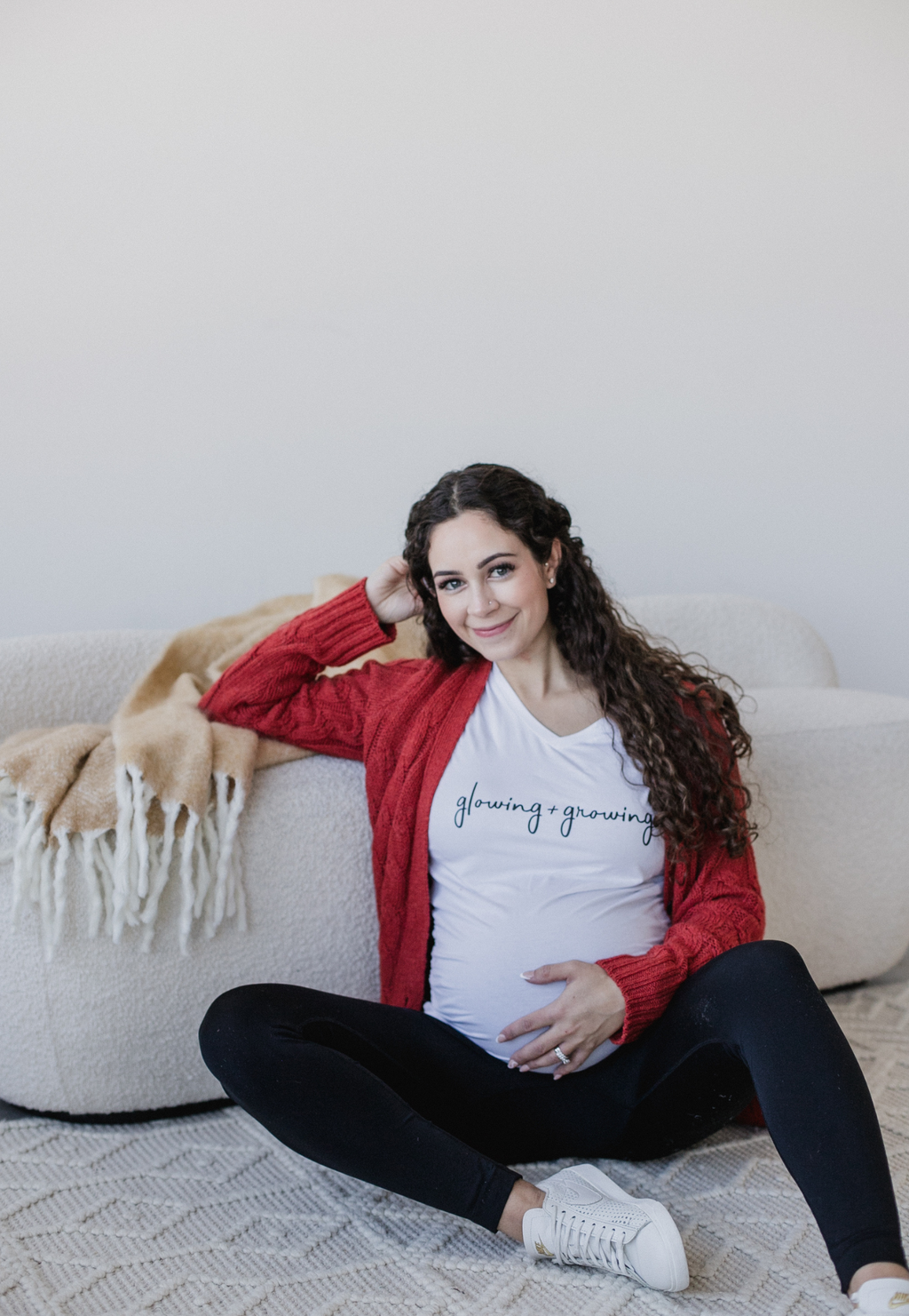 GLOWING AND GROWING Maternity Tee Shirt