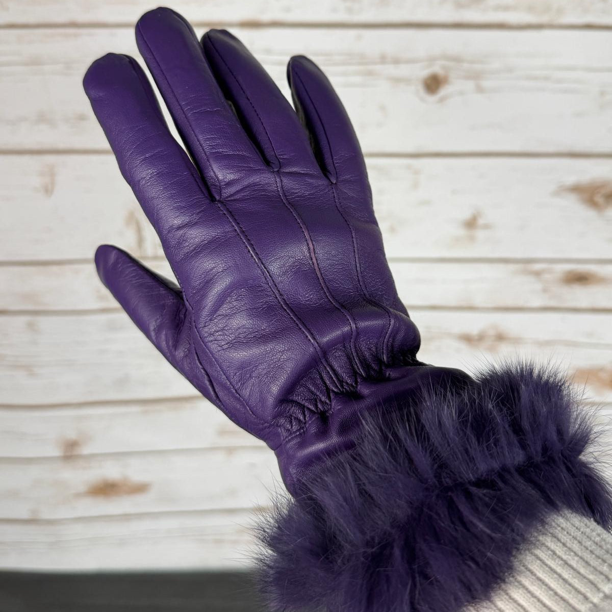 Women’s Sheep Leather Gloves with Rabbit Fur Trim