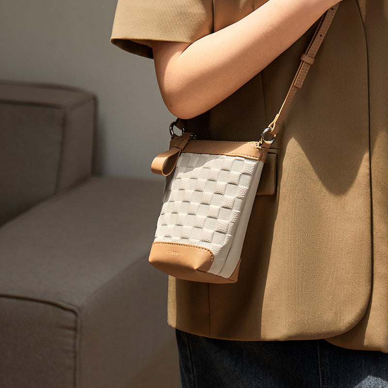 Evienne | Beige Woven Crossbody Bag – Casual Elegance & Everyday Versatility