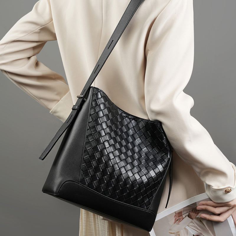 Tauriel | Black Woven Leather Crossbody Bag – Sleek & Timeless Design