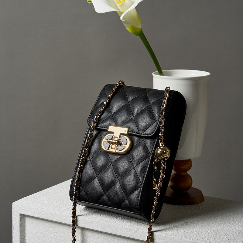 Delsia | Quilted Leather Crossbody Bag – Sophisticated & Timeless Design