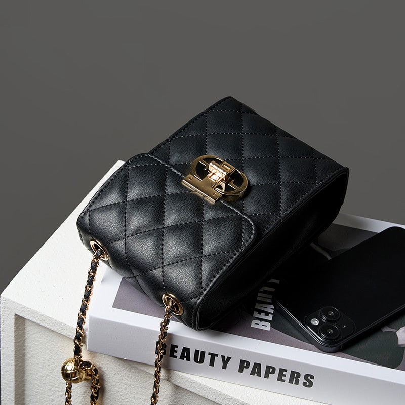 Delsia | Quilted Leather Crossbody Bag – Sophisticated & Timeless Design