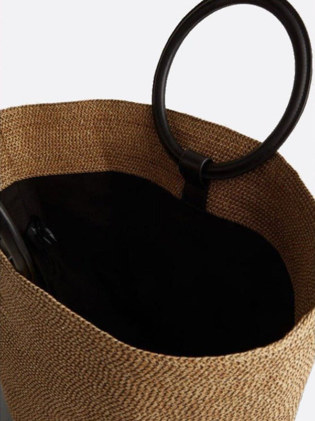 Noa Minimalist Straw Tote – Structured Woven Bag