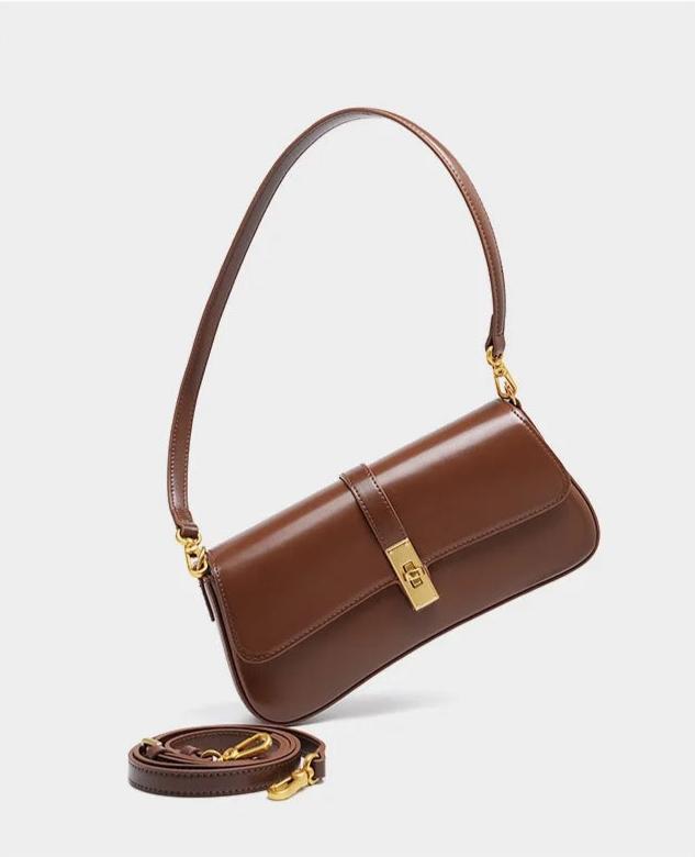 Éloise | Sleek Leather Baguette Bag – Detachable Strap & Gold-Tone Lock