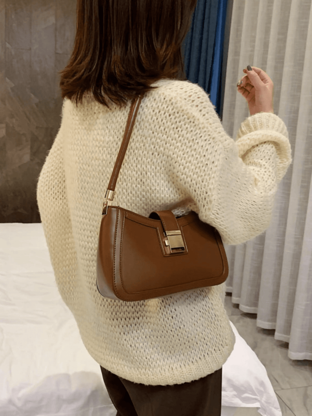 Valencia | Black Luxe Leather Shoulder Bag – Bold & Sophisticated