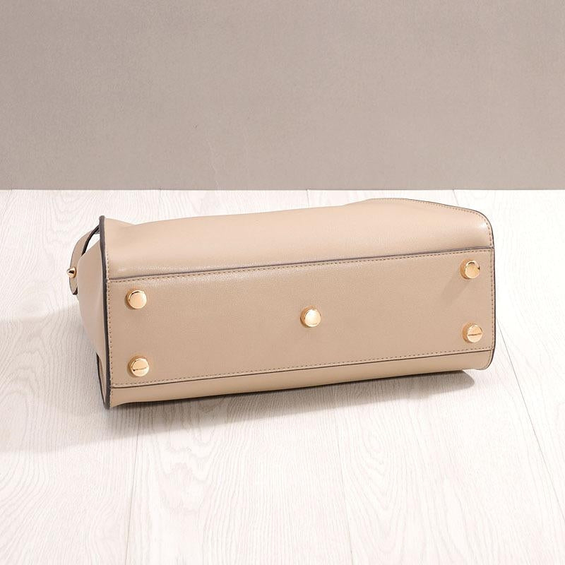 Xylora | White Structured Leather Tote – Elegant & Timeless