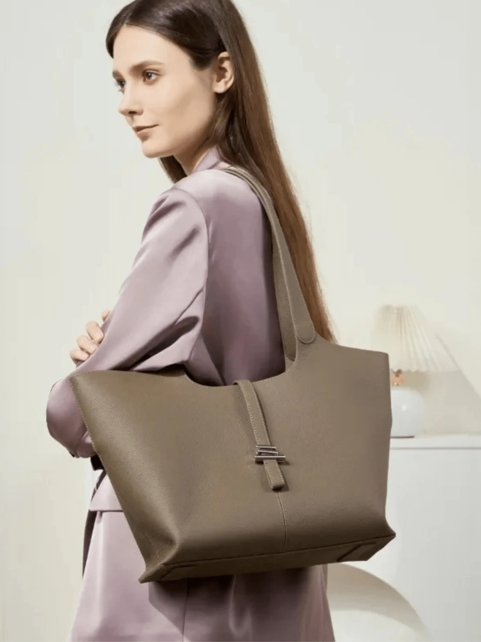 Lydia | Elegant Structured Tote Bag – Timeless & Versatile