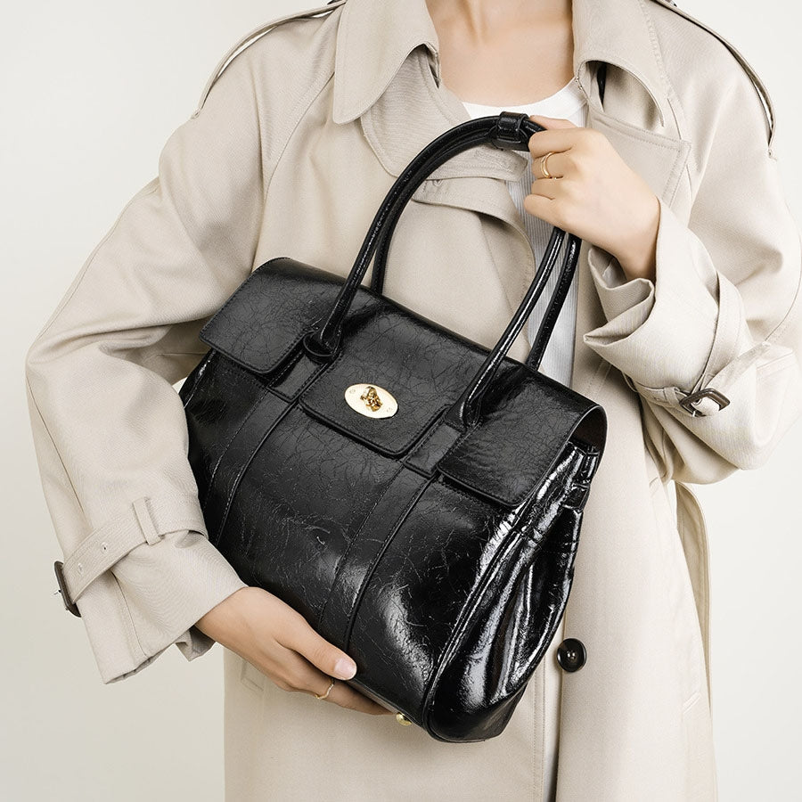 Victoria | White Structured Tote Bag – Elegant & Timeless