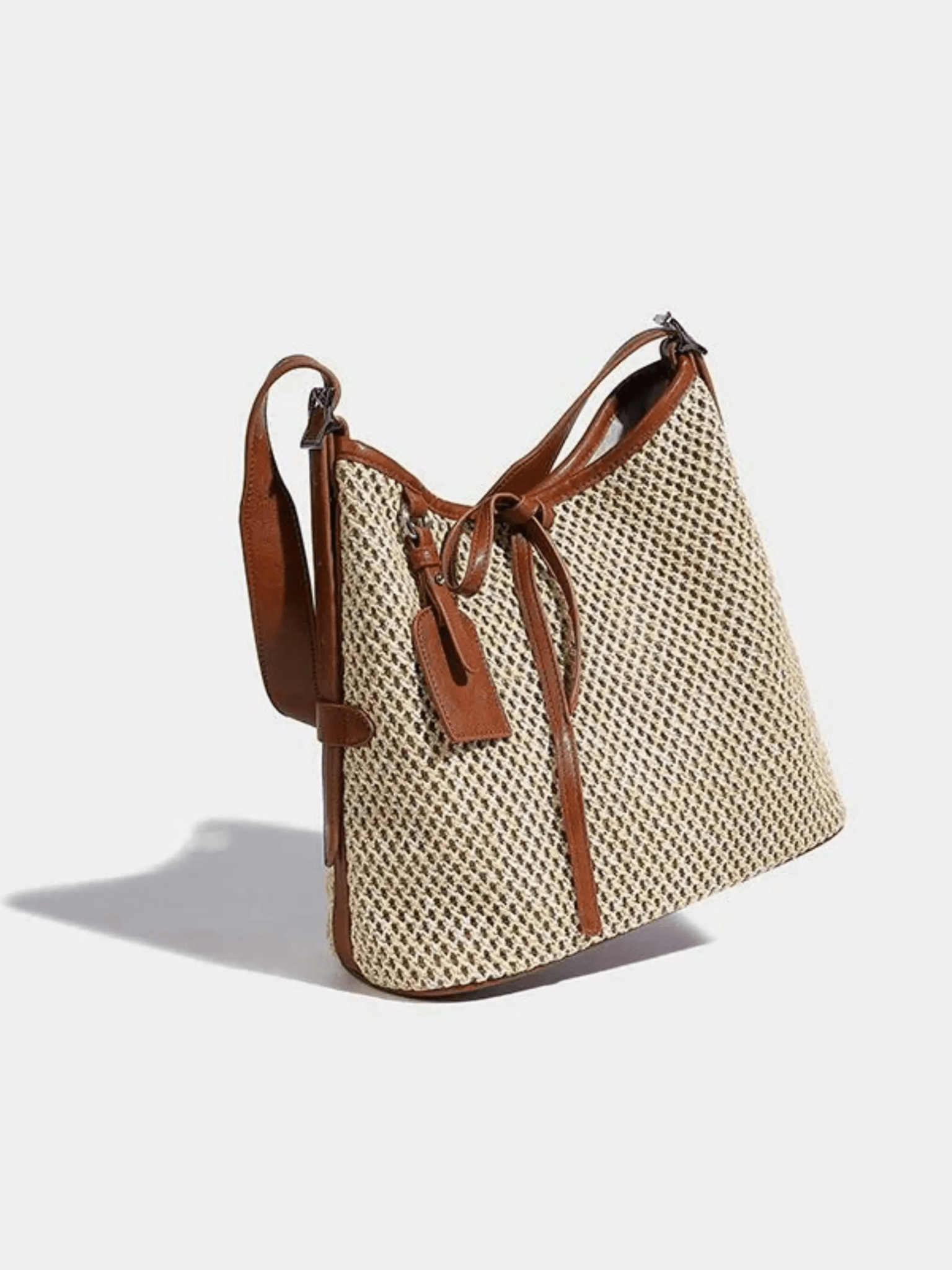 Ismoria | Woven Straw & Leather Bucket Bag – Chic & Versatile
