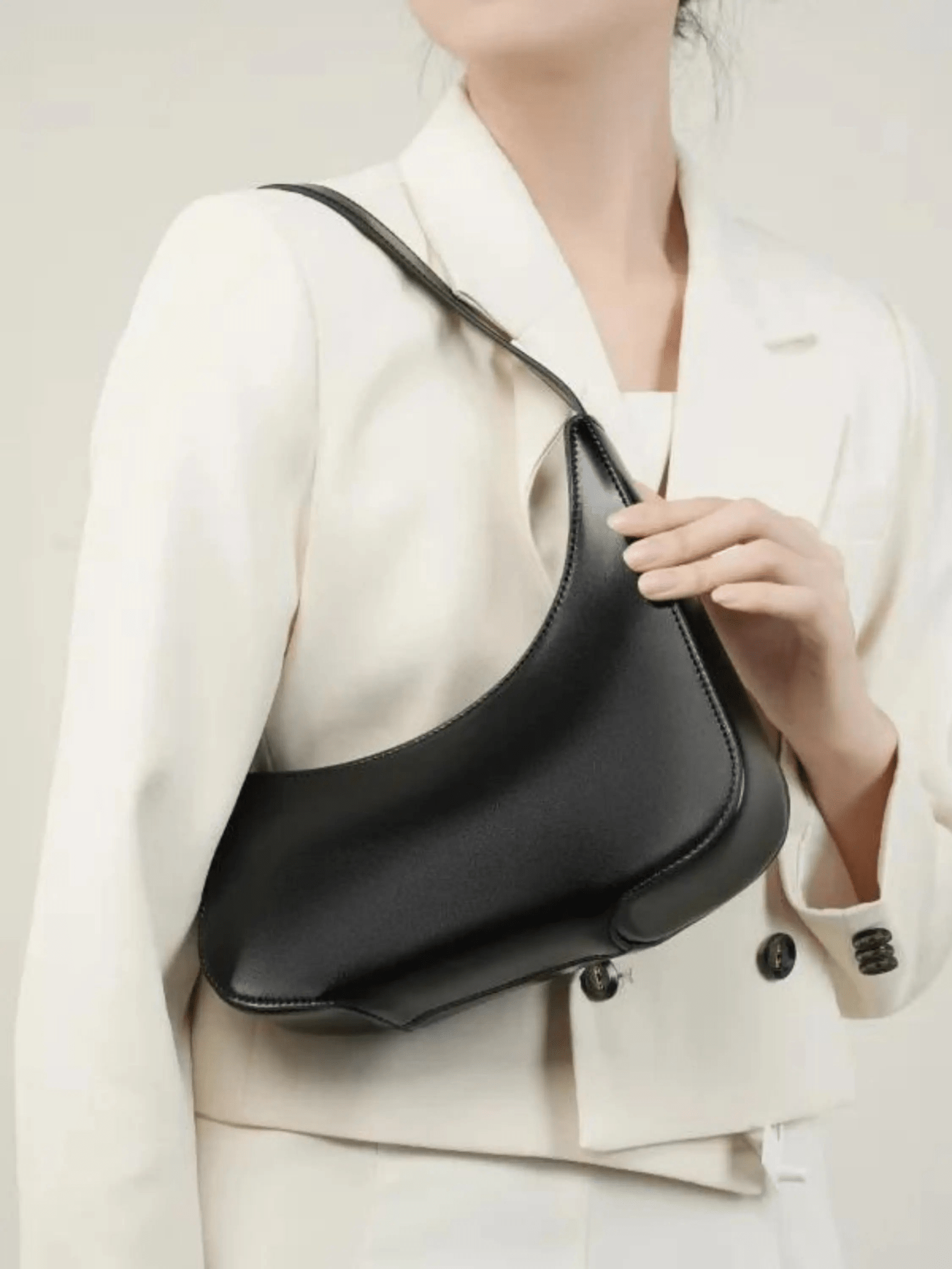 Scarlett | Luxe Red Leather Shoulder Bag – Bold & Chic