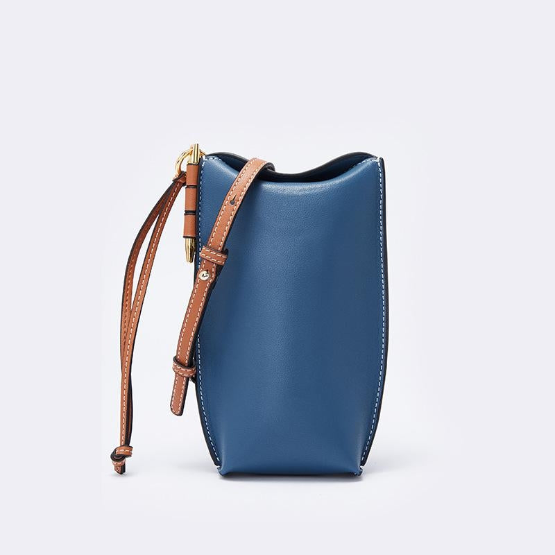 Briselle | Leather Crossbody Bag – Elegant Simplicity & Modern Charm