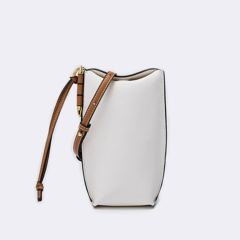 Briselle | Leather Crossbody Bag – Elegant Simplicity & Modern Charm