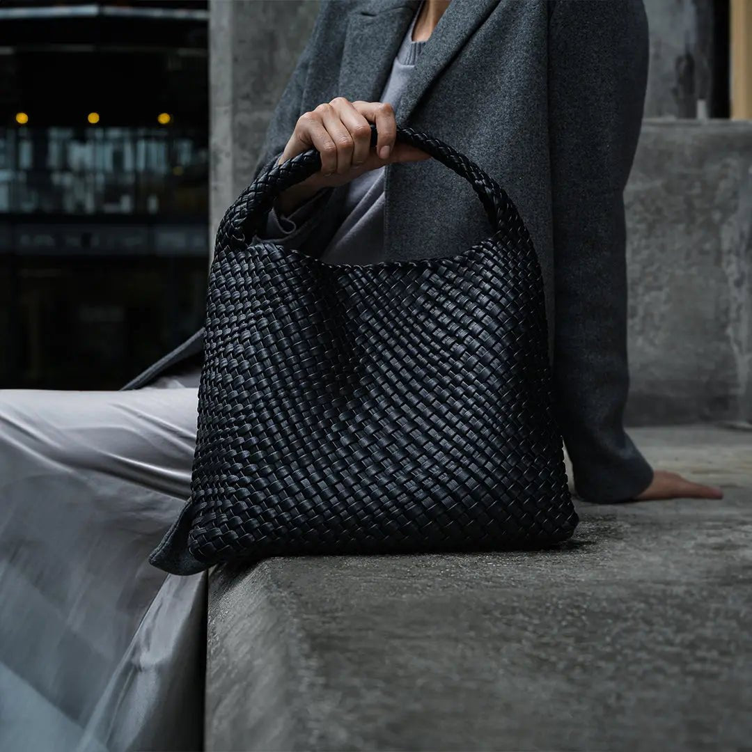 Charlotte | Elegant Leather Woven Bucket Bag – Spacious Shoulder Handbag for Women