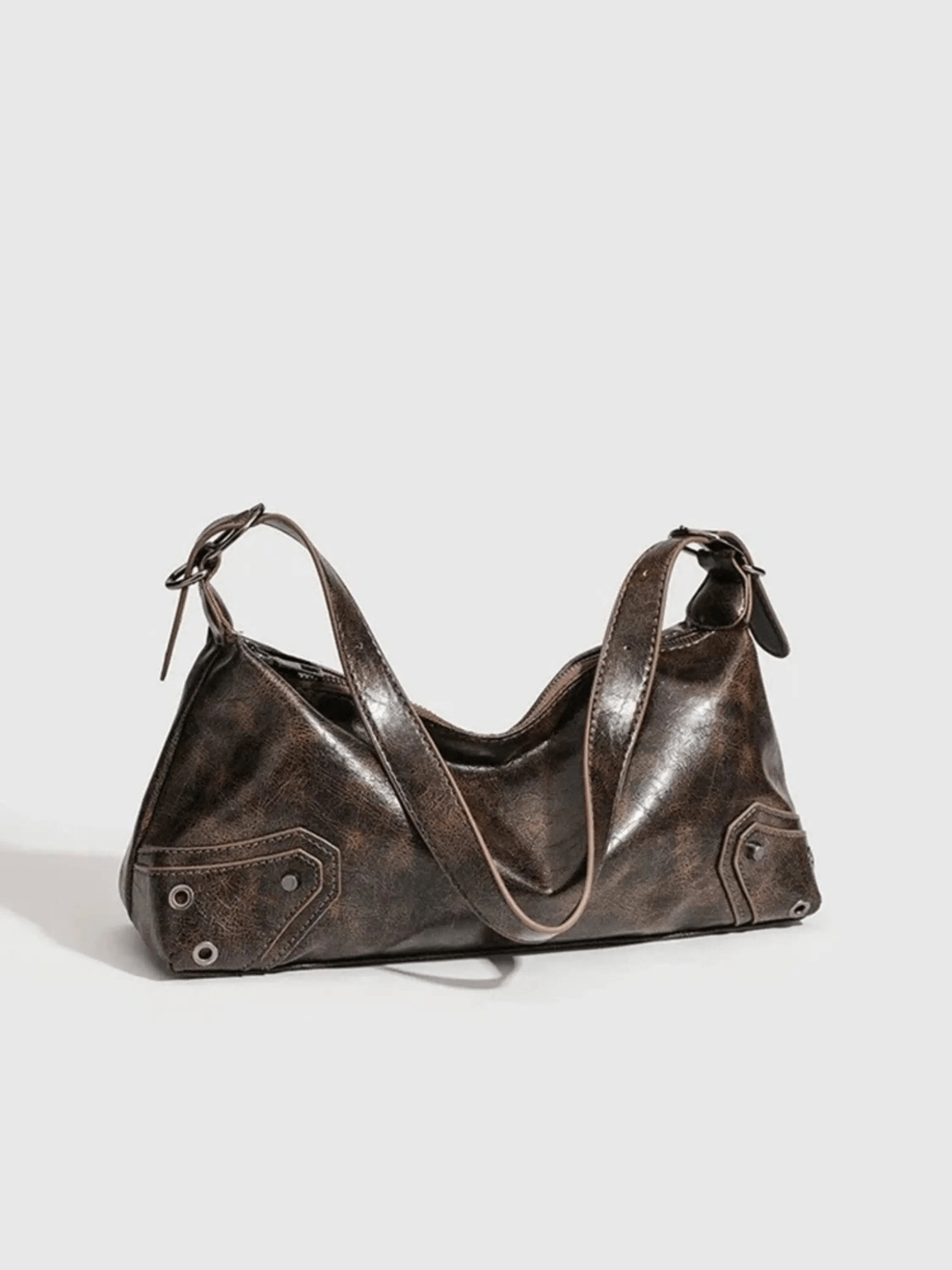 Raven | Luxe Distressed Leather Shoulder Bag – Edgy & Bold