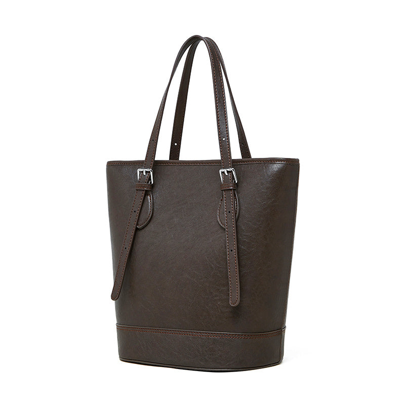 Amelia | Brown Leather Bucket Bag – Sleek & Sophisticated